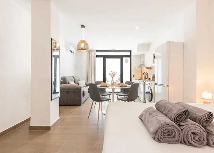 Apartment Deluxe - I *